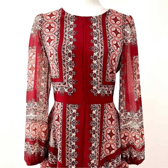 Vince Camuto Medallion print maxi dress - Picture 8 of 11